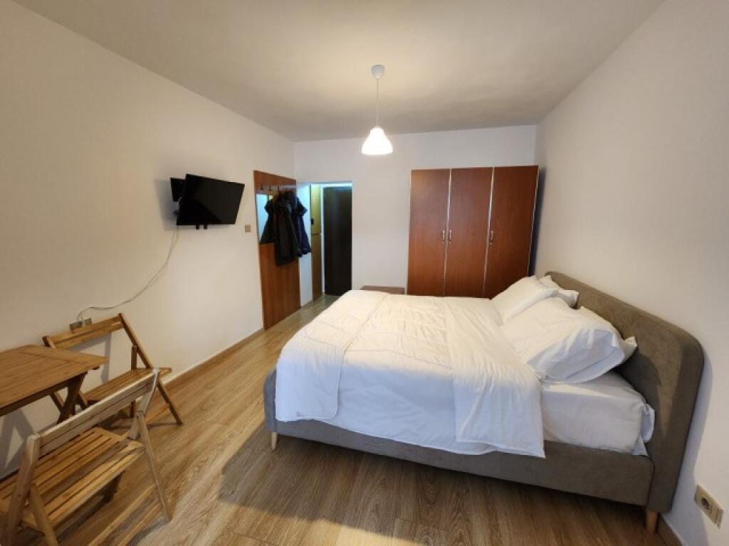 Apartament me qera 3+1 ne Astir (ID B230161) Tirane.