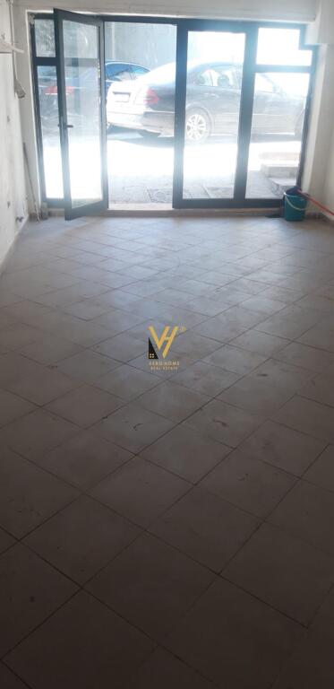 SHOP OF 27 M2 FOR RENT IN SHALLVARET