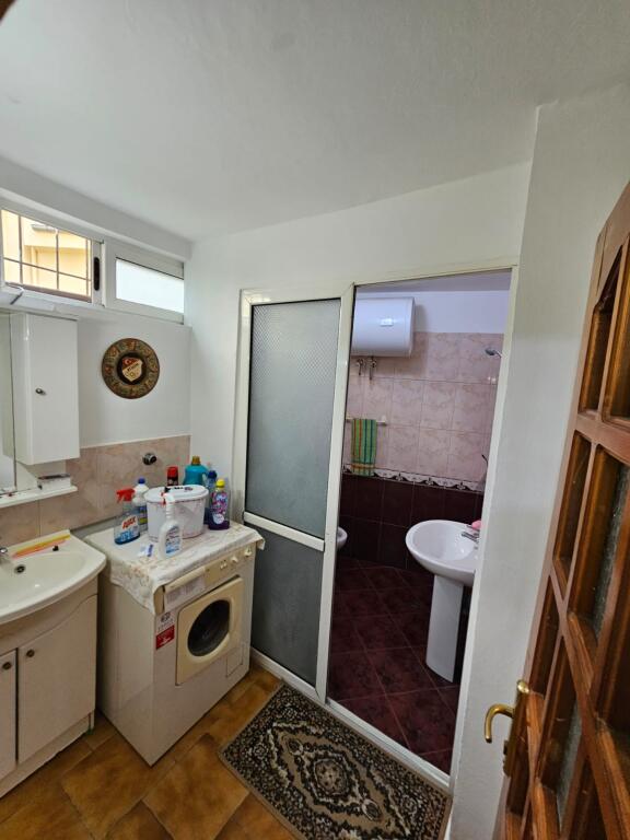 Jepet me qera Apartament 2+1, 21 dhketori