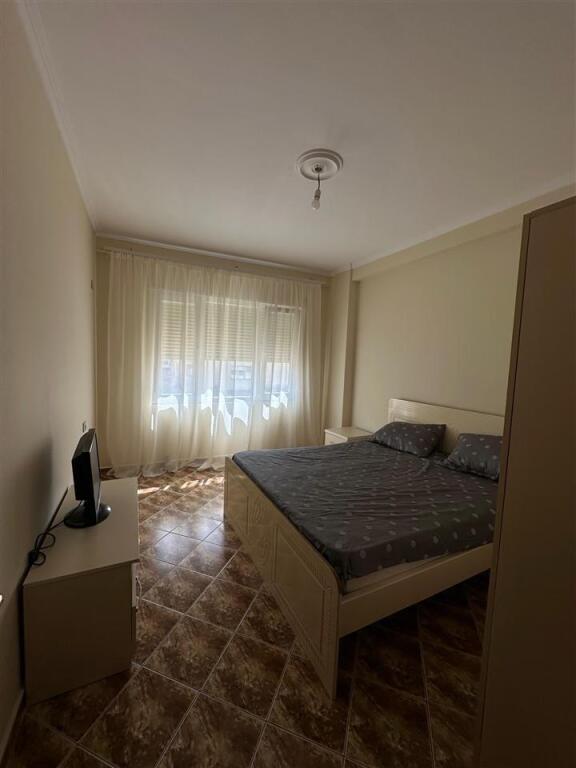 APARTAMENT 2+1+2 Prane Rruges Astir