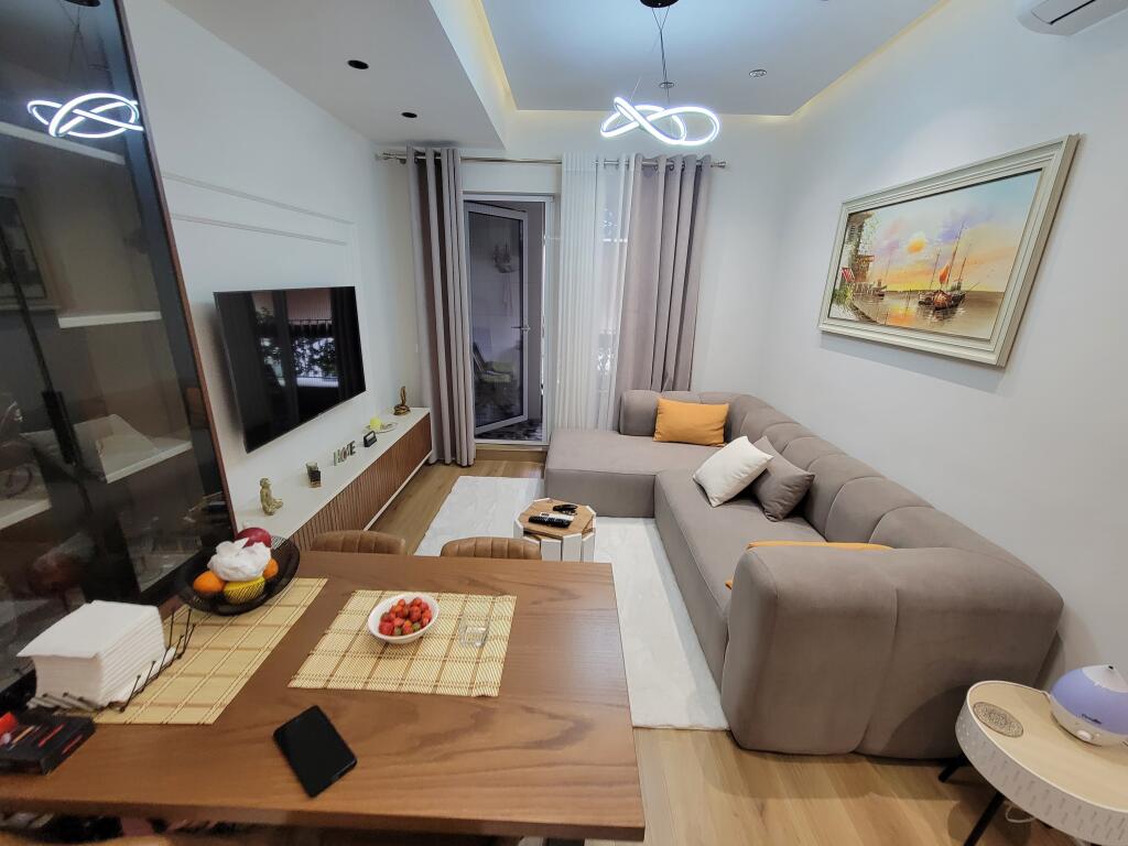 Shitet, Apartament 2+1+2 "Ali Demi" - Tiranë.