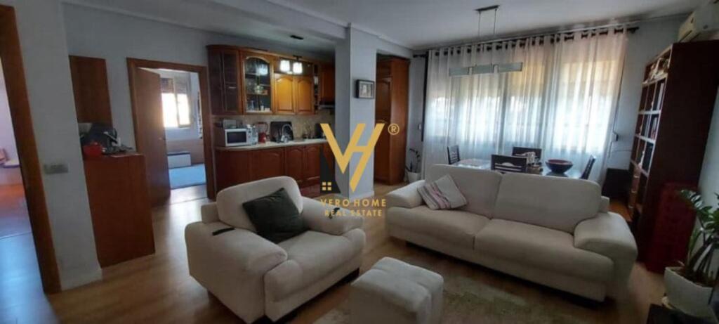 JEPET APARTAMENT 2+1+BLK ME QERA TE KOMUNA E PARISIT