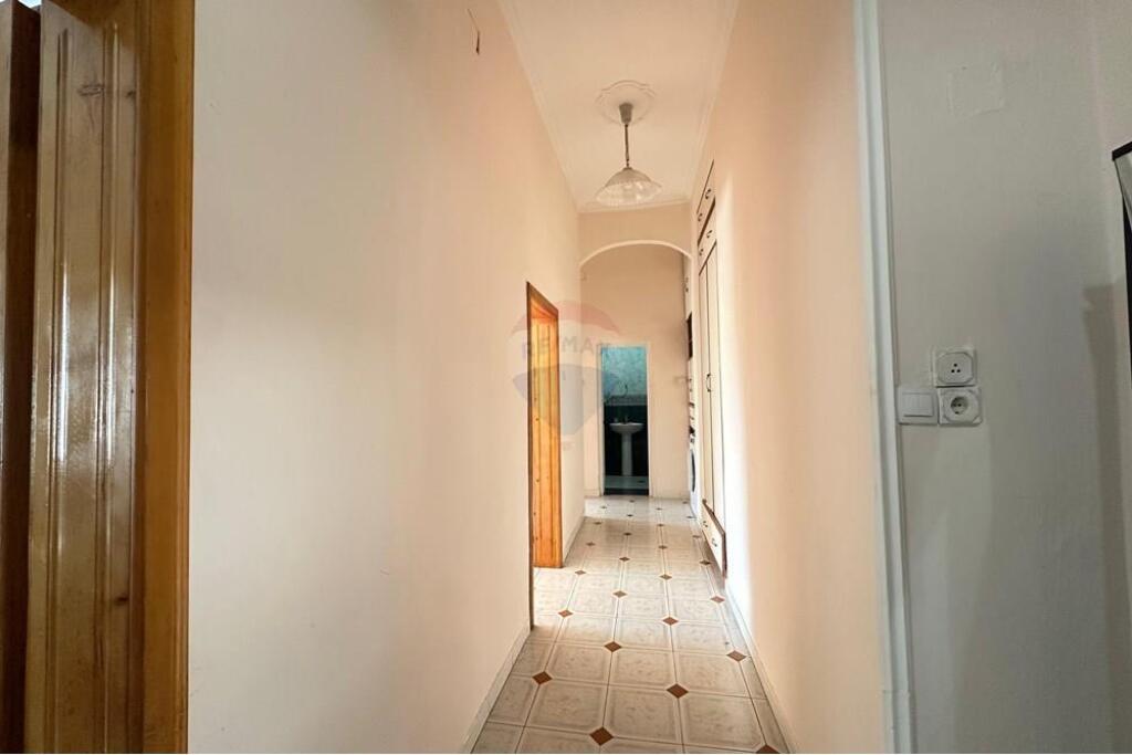 Apartament 2+1 për qira në Shallvaret