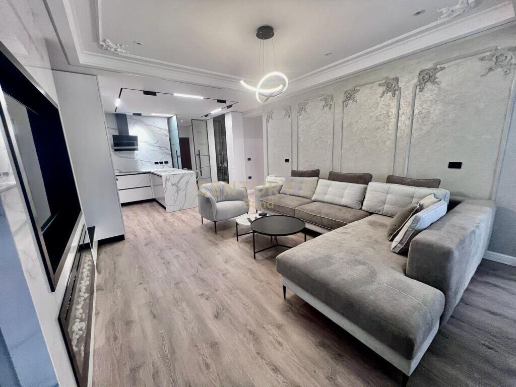 For sale Apartment 2+1+2 in Saranda – Magical View of the Sea!