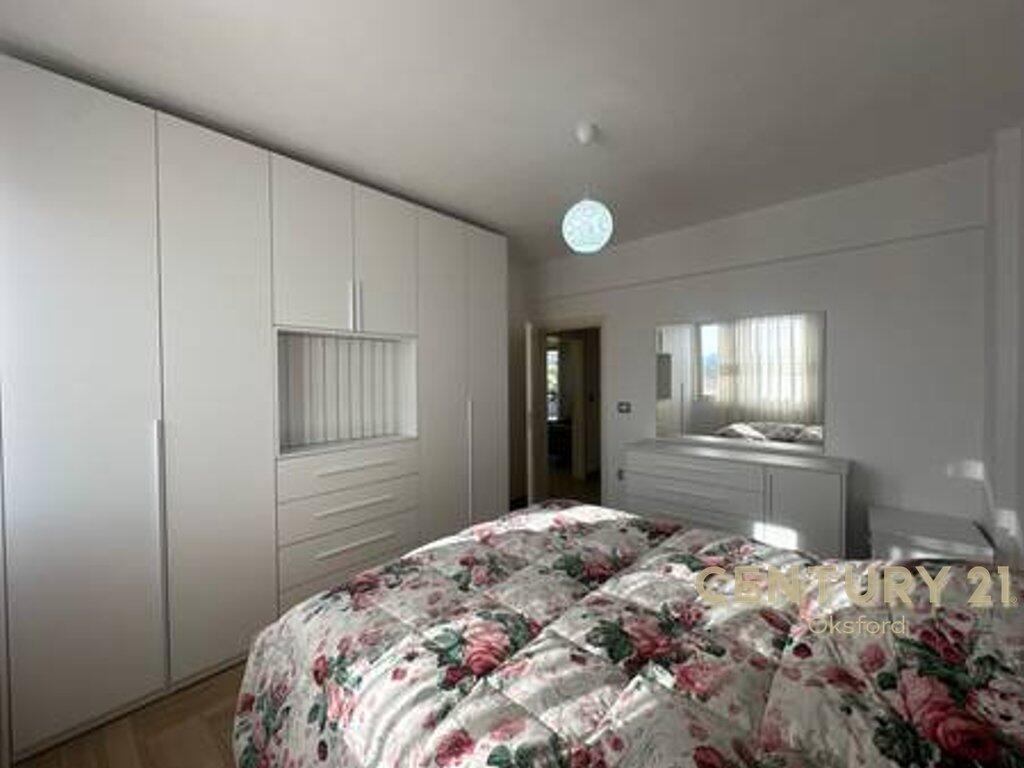 Japim me qira apartament 2+1 tek Mozaiku i Tiranes!      OKS117525