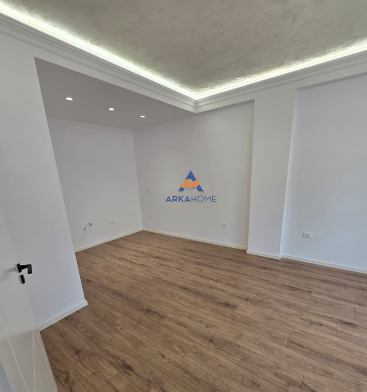 SHITET APARTAMENT 2+1 TE RRUGA KAVAJES "QENDRA CONCORD".