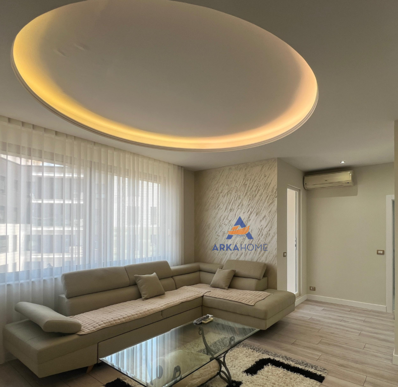 JEPET APARTAMENT ME QERA 1+1+BALLKON "RRUGA E KOSOVAREVE".