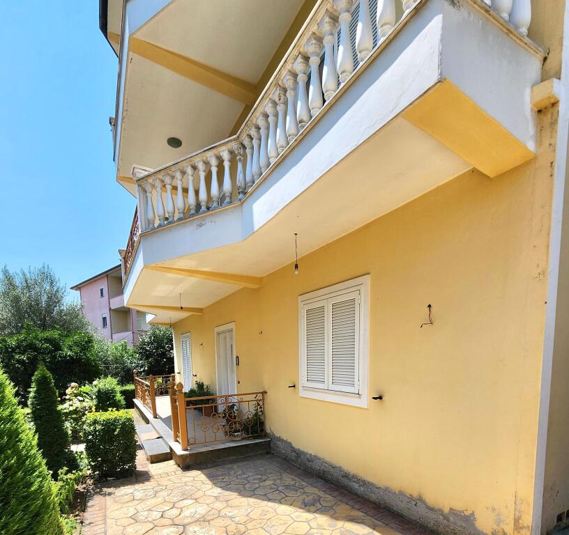 For Rent – Shkozë, Disha Street (near the New Bridge) 2+1 +2wc +3balcony And 1 Super Kitchen + With 1 Parking