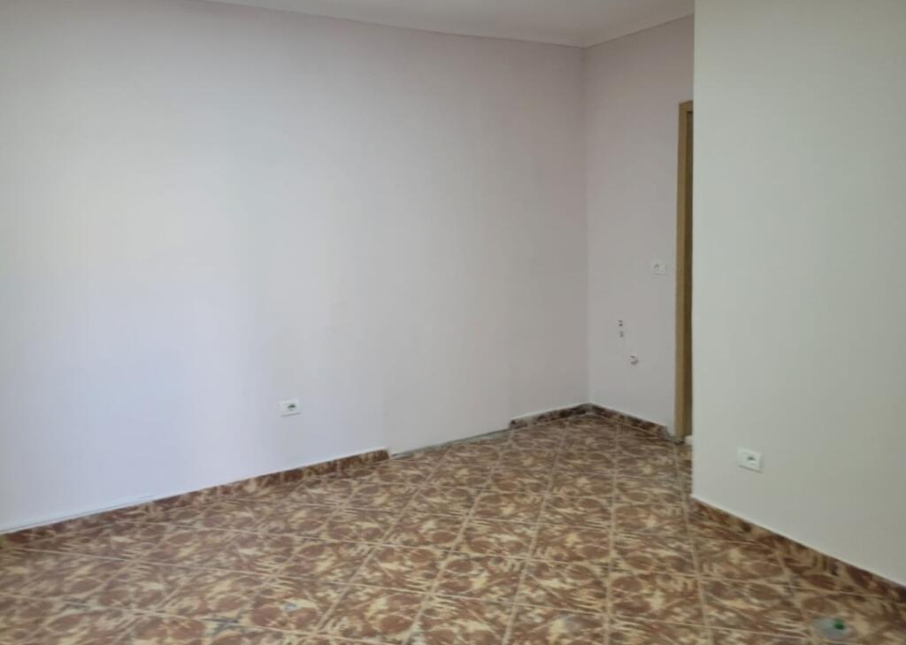 For rent business space (Foreign Language School)