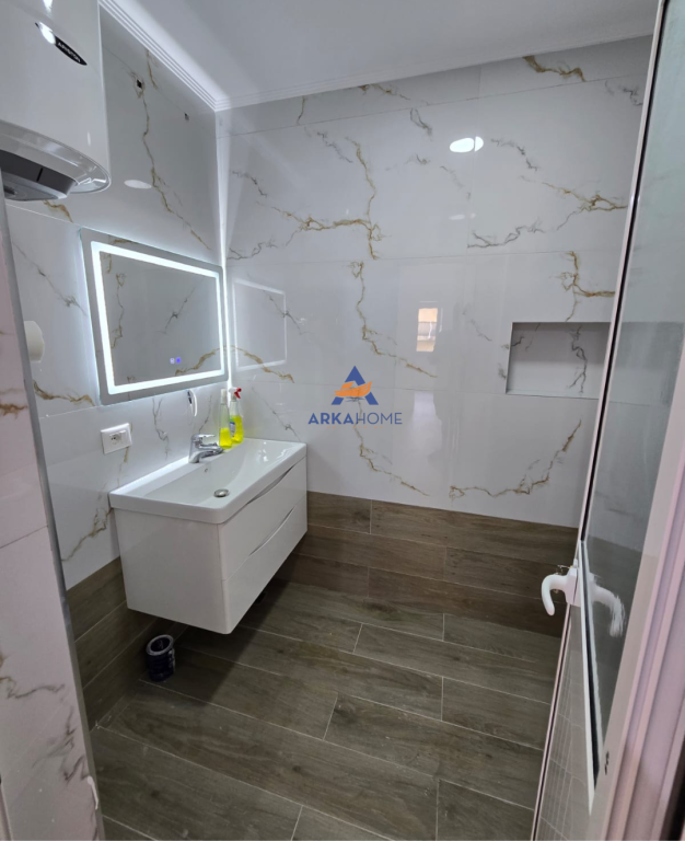 SHITET APARTAMENT 2+1 TE RRUGA KAVAJES "QENDRA CONCORD".