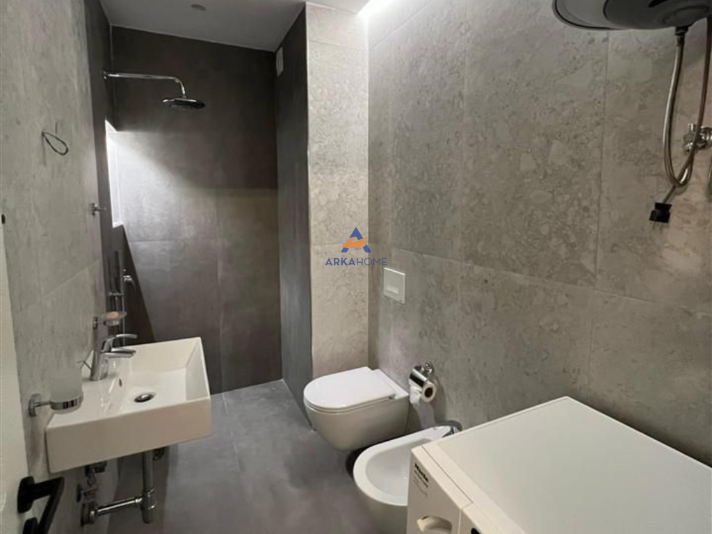 JEPET ME QERA APARTAMENT 1+1 TE "UNIVERS CITY"