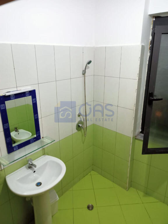 Appartamento 1+1 in affitto ad Astir, Tirana