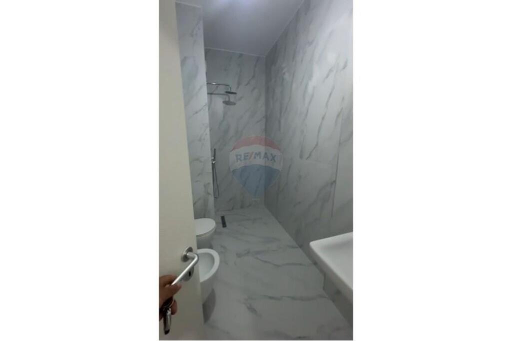 APARTAMENT 1+1 PER SHITJE ALI DEMI
