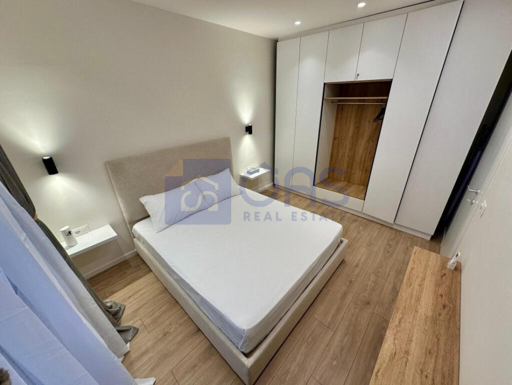 Apartment 2+1 for rent at Bulevardi Zan d'Ark