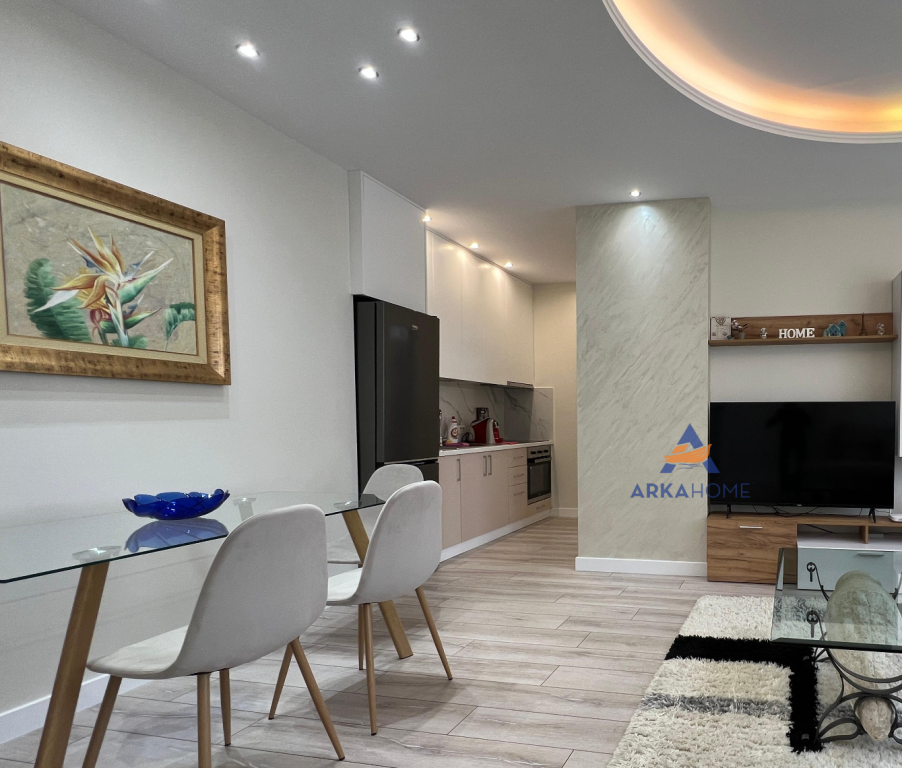 JEPET APARTAMENT ME QERA 1+1+BALLKON "RRUGA E KOSOVAREVE".