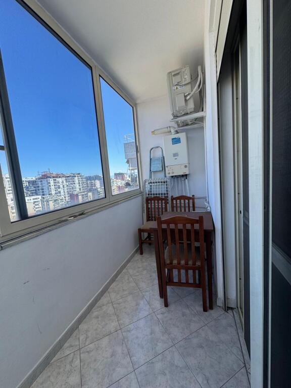 Jepet me Qira Apartament 1+1 te Stacioni i trenit