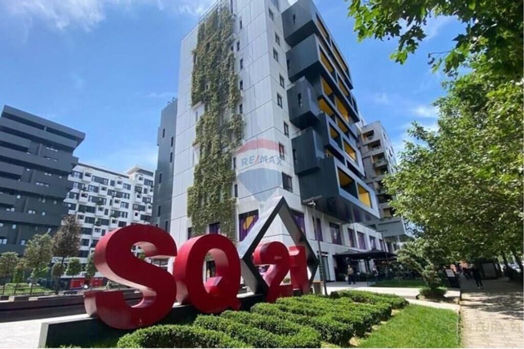 Shitet Apartament 2+1+2 tek Square 21