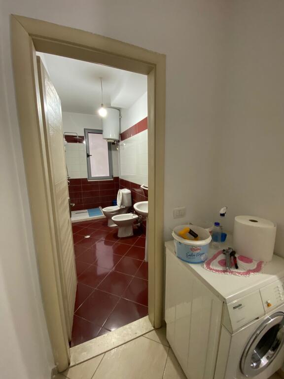 Apartament me qera