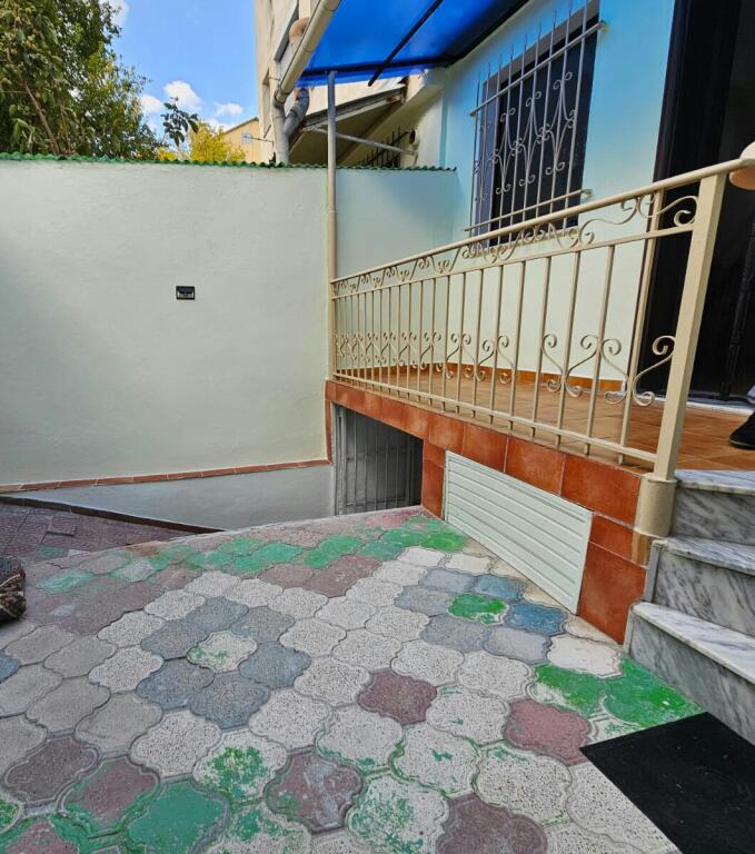 Jepet me qera Apartament 2+1, 21 dhketori