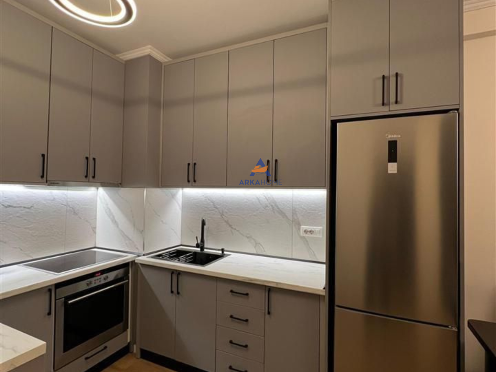 JEPET ME QERA APARTAMENT 1+1 TE "UNIVERS CITY"