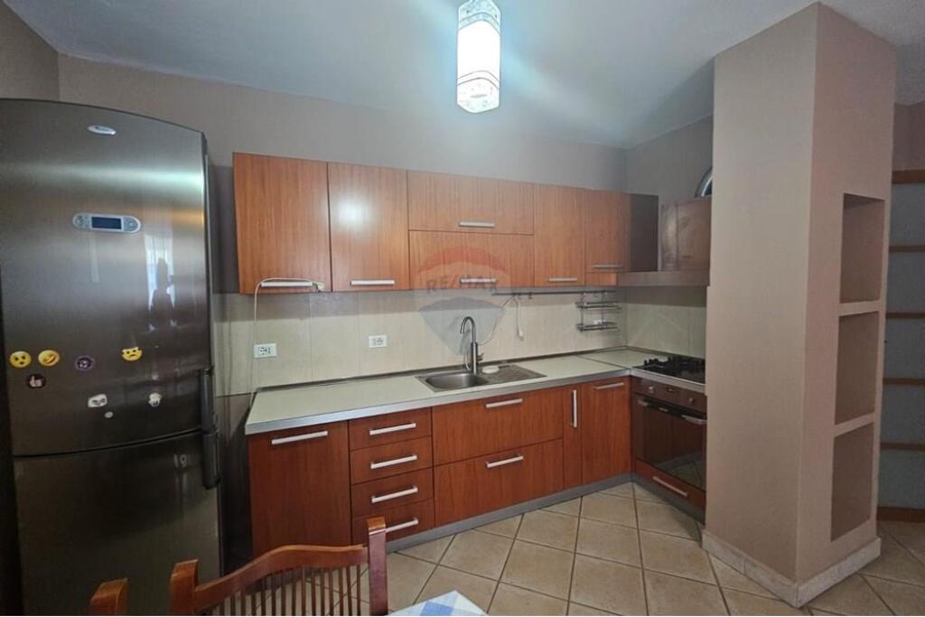 Apartament 2+1 për qera në Vasil Shanto!