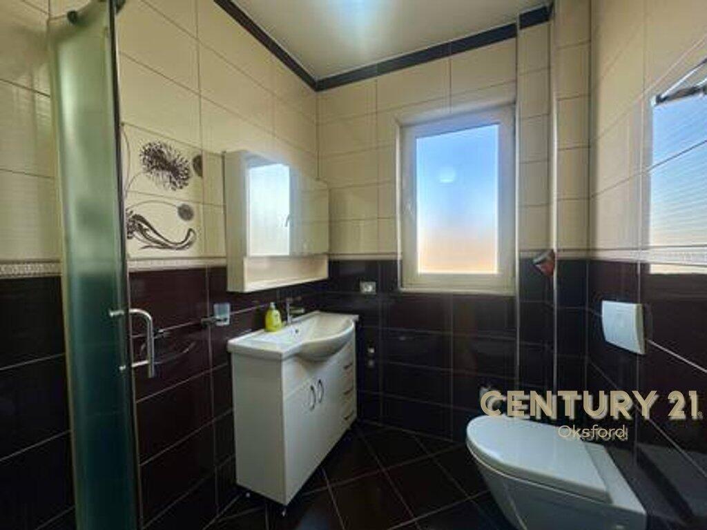 Japim me qira apartament 2+1 tek Mozaiku i Tiranes!      OKS117525