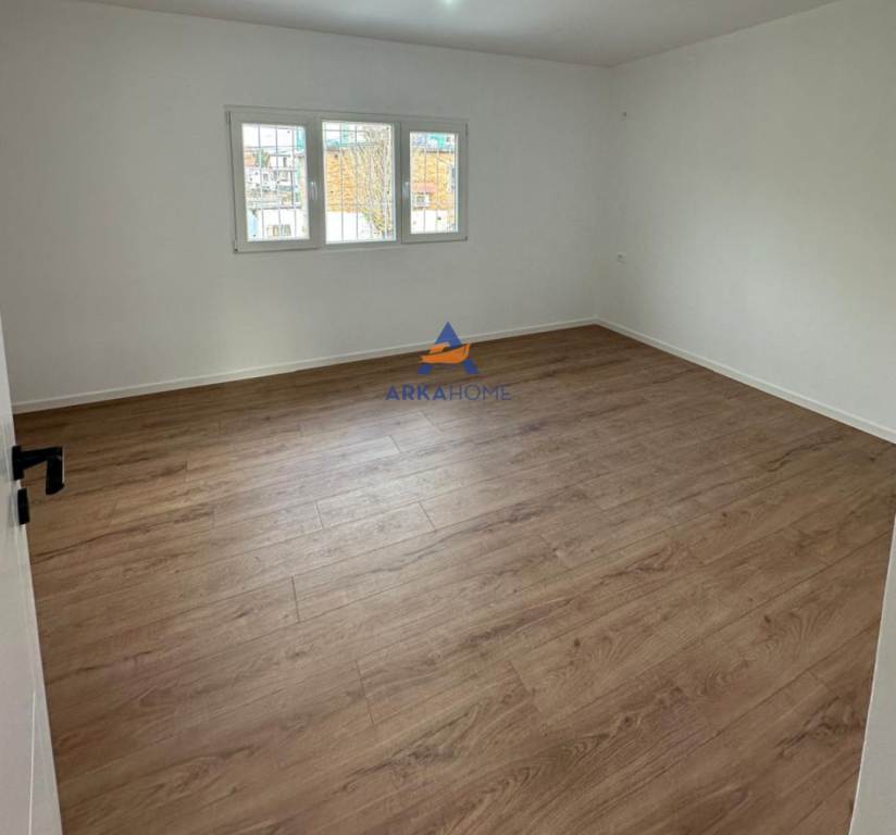 SHITET APARTAMENT 2+1 TE RRUGA KAVAJES "QENDRA CONCORD".