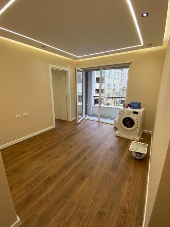OFFICE FOR RENT 75 M2 DURRES STREET