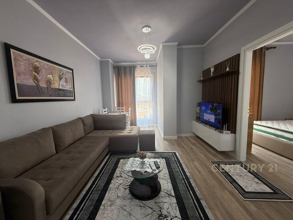 Appartamento 1+1 in affitto in Via 5 Maji, Tirana!