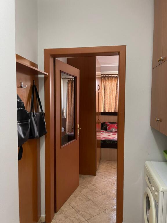 GARSIONERE. ISH TREGU ELEKTRIK. PALLATI GRAND.