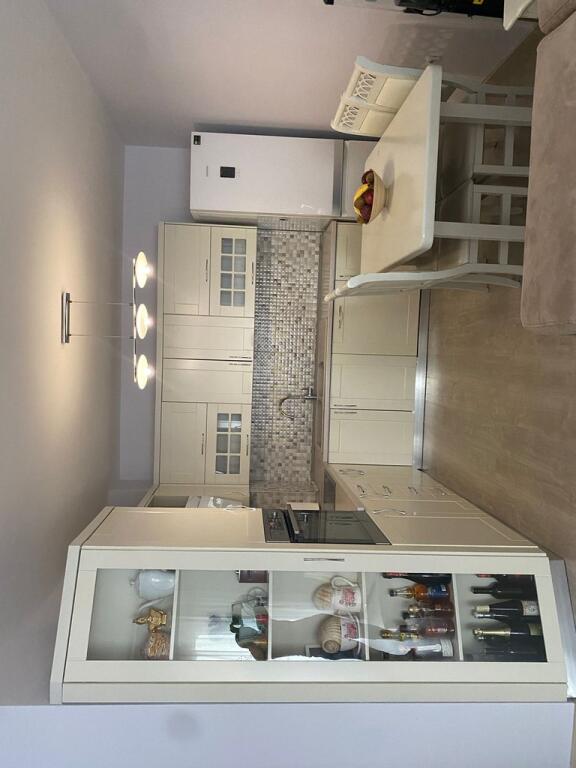 Japim Apartament me qira 2+1 tek Kompleksi Magnet.