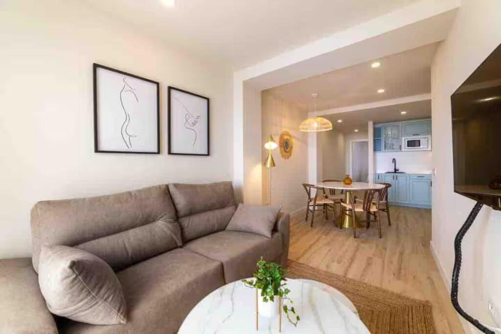 Apartament me qera 2+1+2 tek Kopshti Botanik (ID B2201376) Tirane