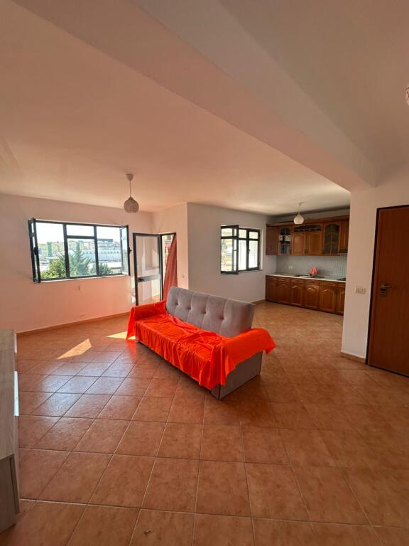 APARTAMENT ME QERA 2+1