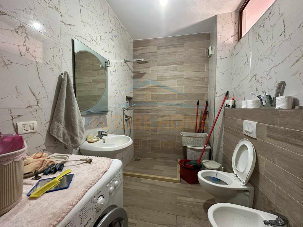 Shitet Apartament 2+1+2, Misto Mame