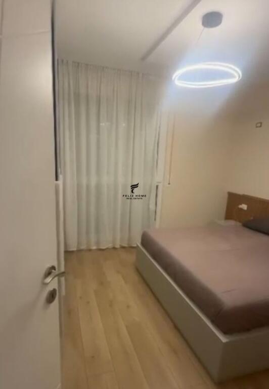 APARTAMENT ME QERA 1+1 PALLATI ME SHIGJETA