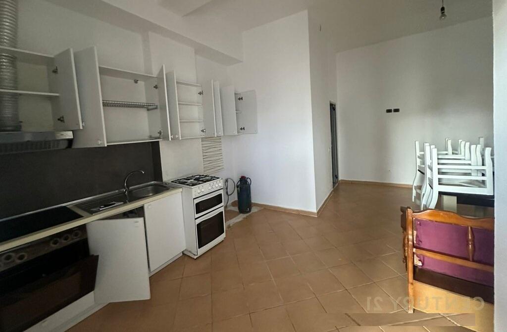 Apartament 2+1 Me Qira tek Kthesa e Kamzes