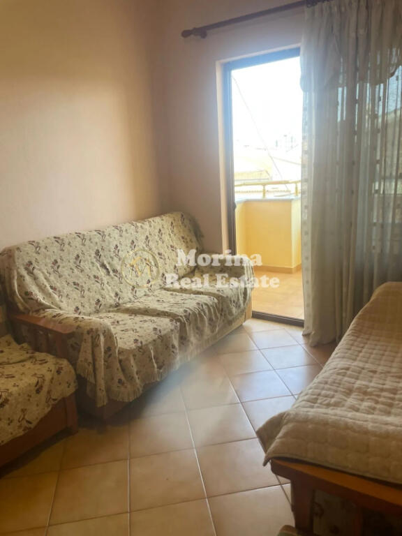 Qera, Apartament 2+1, 5 Maji, 360 Euro/Muaj