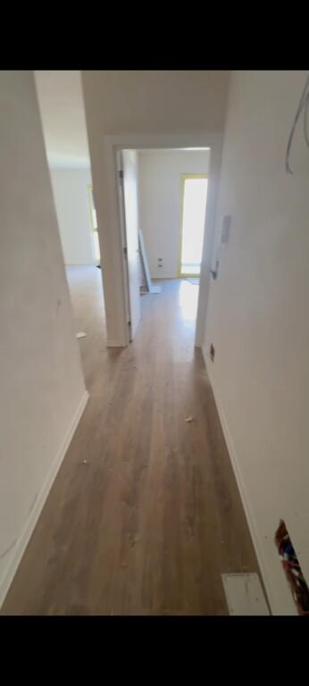 Jepet me qera apartament 1+1 bosh ne Xhamllik.