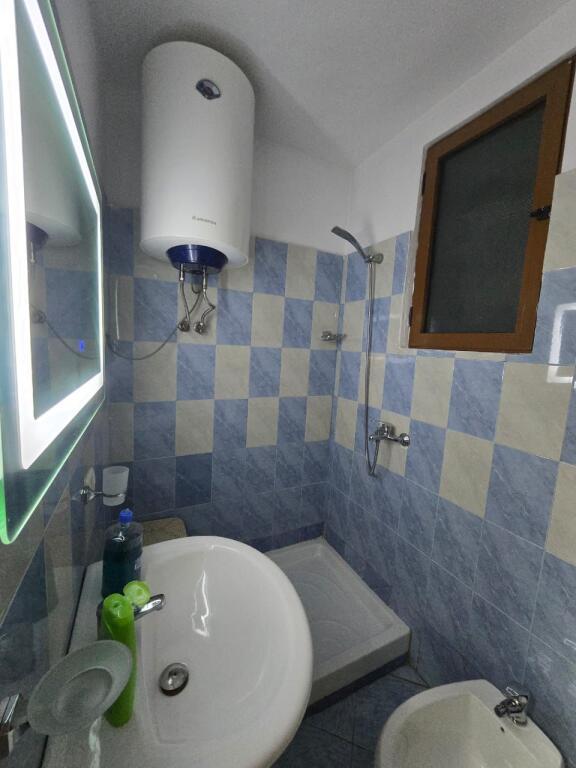 Apartamenti 2+1 për qira, Rruga 5 Maj, pranë Concord Center