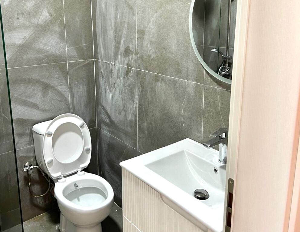 Apartament Modern Golem/ Kompleksi Freskia 2+1+2Wc 100 m larg detit