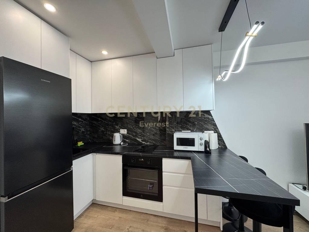 JEPET ME QERA APARTAMENT 1+1 NE XHAMLLIK