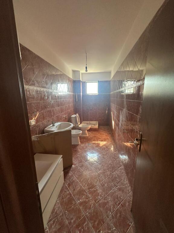 APARTAMENT ME QERA 2+1