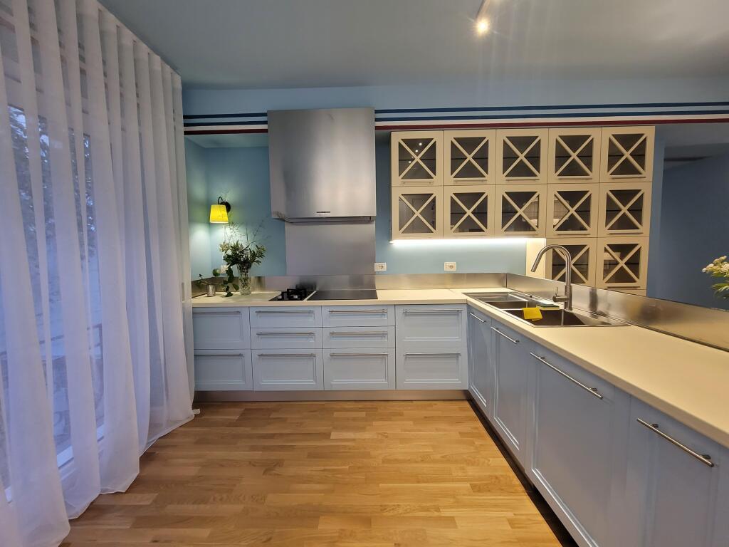 Jepet me QIRA apartament 3+1 tek Rezidenca "Kodra e Diellit"