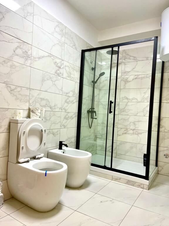 In the area of the Botanical Garden, near Bar Enzo, a 2+1+2+Storage apartment is for rent, furnished.