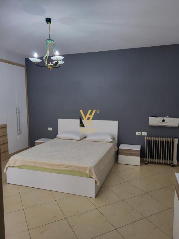 APARTAMENT 2+1+2 ME QERA TE KOPSHTI BOTANIK