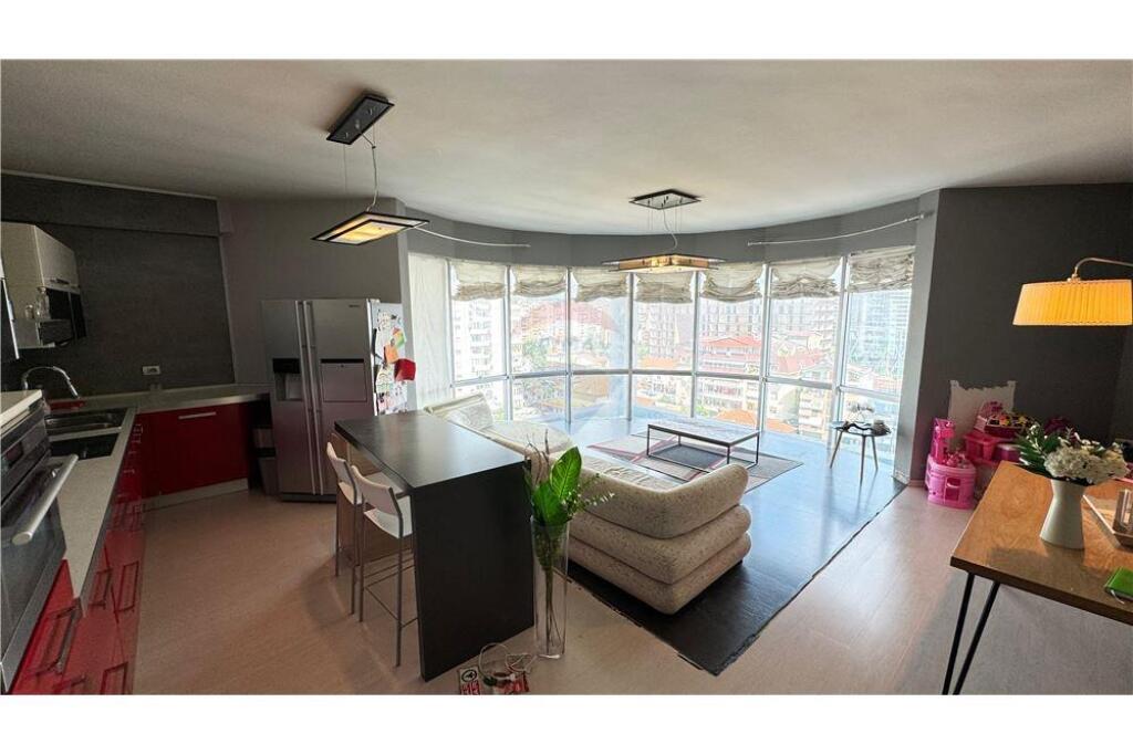 Apartament 2+1 për qira tek Komuna e Parisit!