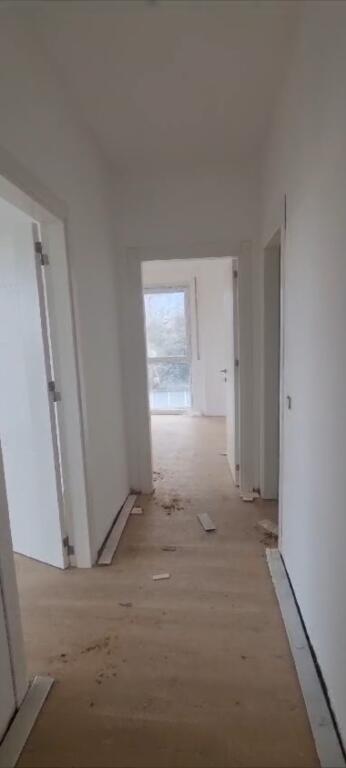 Shitet apartament 2+1+2 tualete te Bulevardi i Ri, Kompleksi "Bermon".