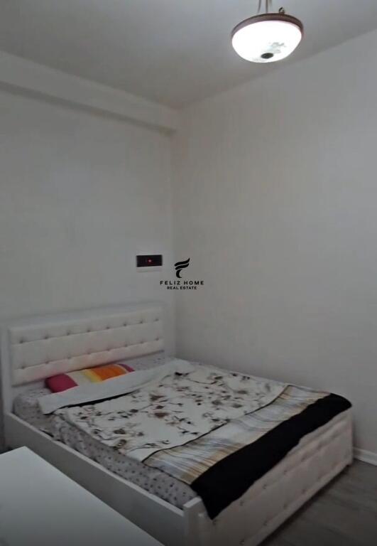 APARTAMENT ME QERA 1+1 RRUGA E BARRIKADAVE