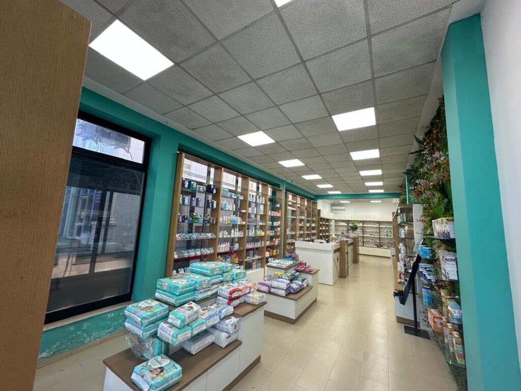 SPAZIO COMMERCIALE IN AFFITTO NEL CENTRO DI KAMZA