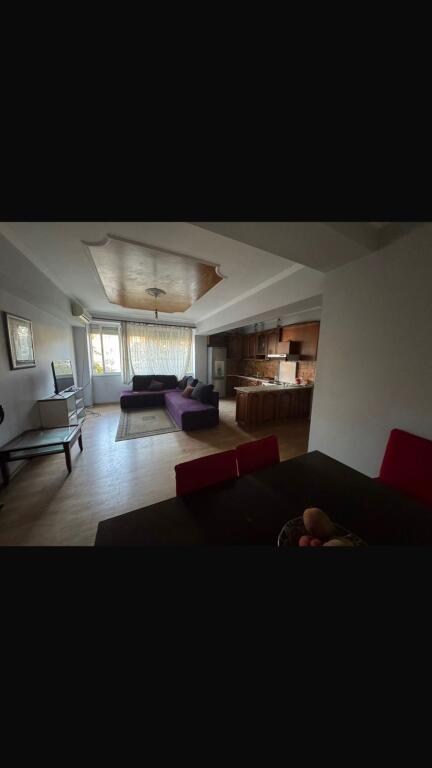 Apartament 3+1+2 me qera tek Oxhaku